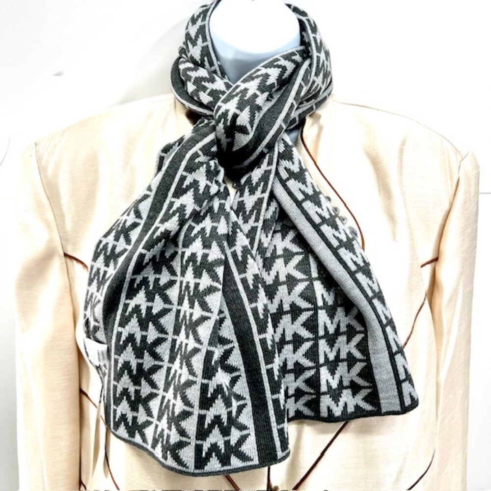 New  Men/Women Michael Kors Scarf Grey/Silver Metalic MK Logo  66"x12" (7) - Picture 3 of 7